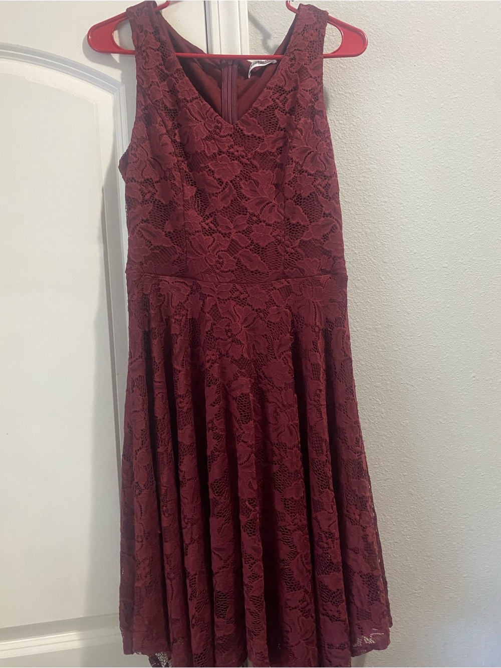 V-Neck Lace Midi Dress in Wine